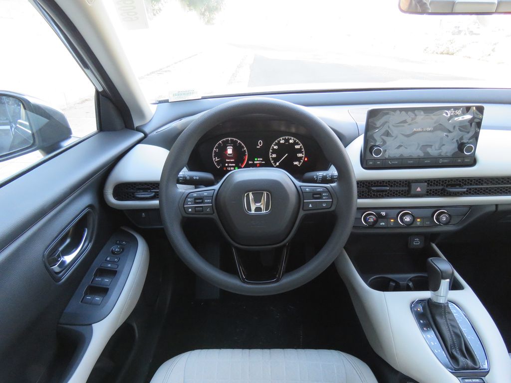 2025 Honda HR-V LX 11