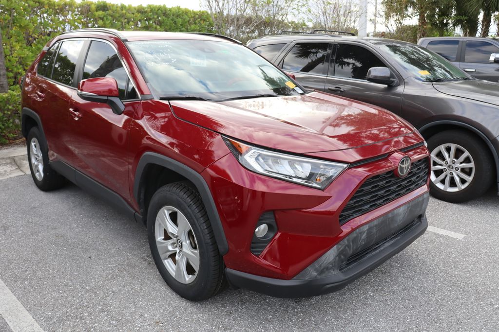 2020 Toyota RAV4 XLE 6