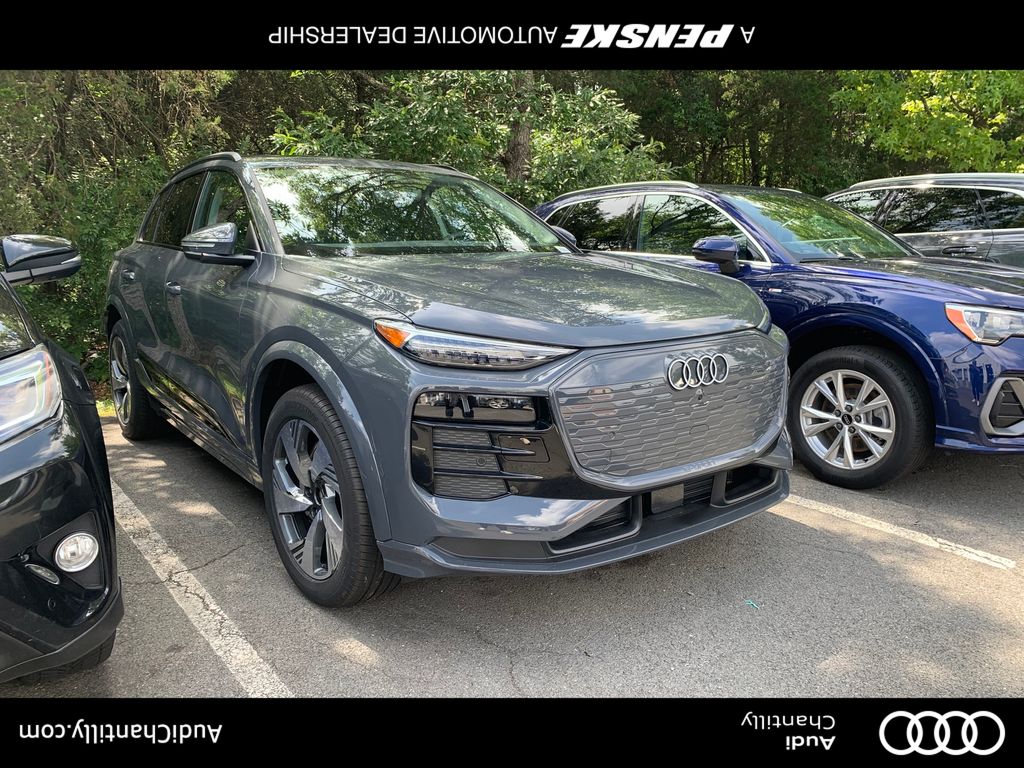 Thumbnail: 2025 Audi Q6 e-tron - 1