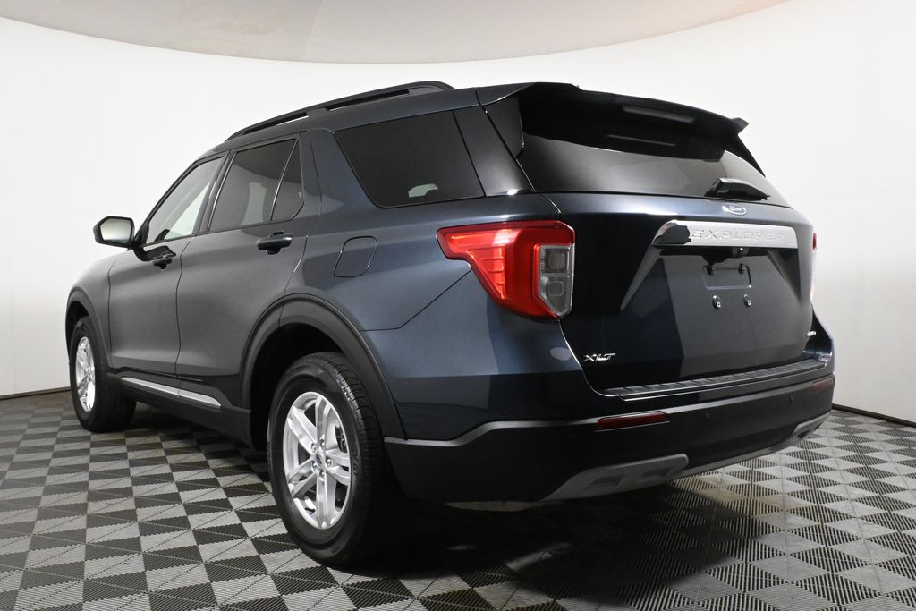 Thumbnail: 2022 Ford Explorer - 6