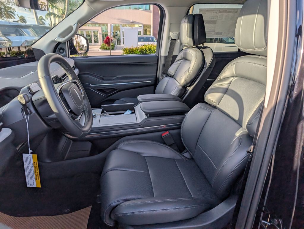 new 2026 Lincoln Navigator L car, priced at $107,890