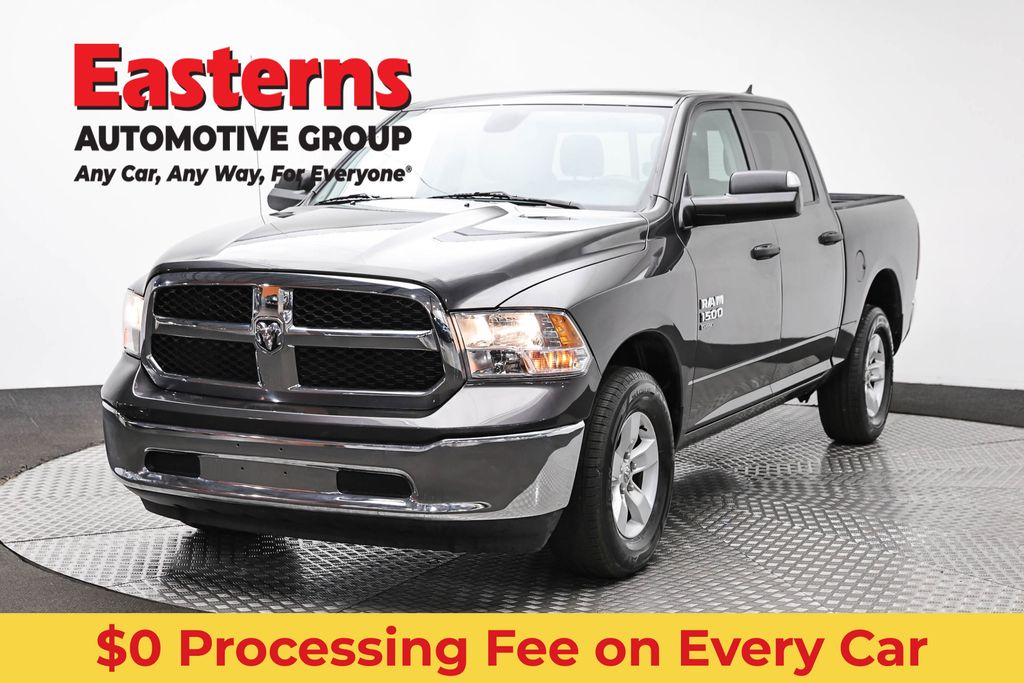 2023 RAM 1500 Classic SLT 4x4 Crew Cab 5'7's photo