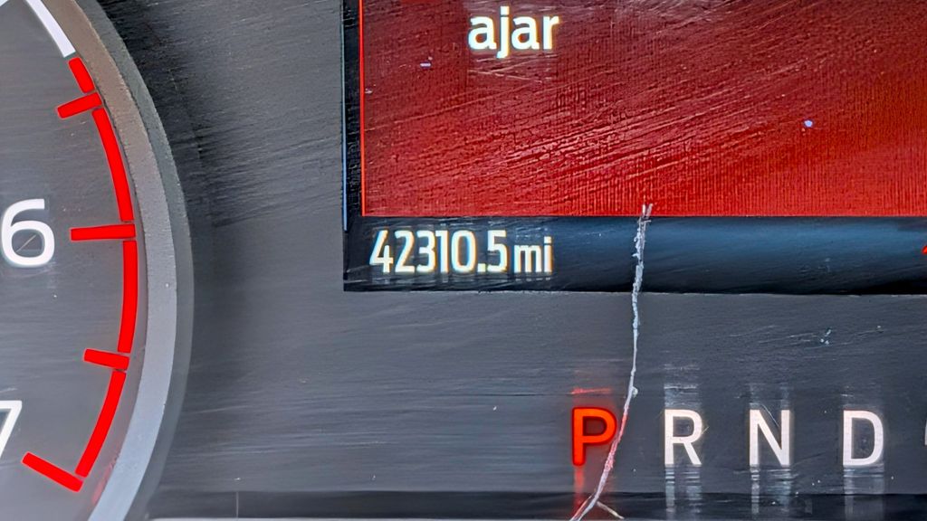 Used 2024 Ford Super Duty F-250 XLT 4D Crew Cab