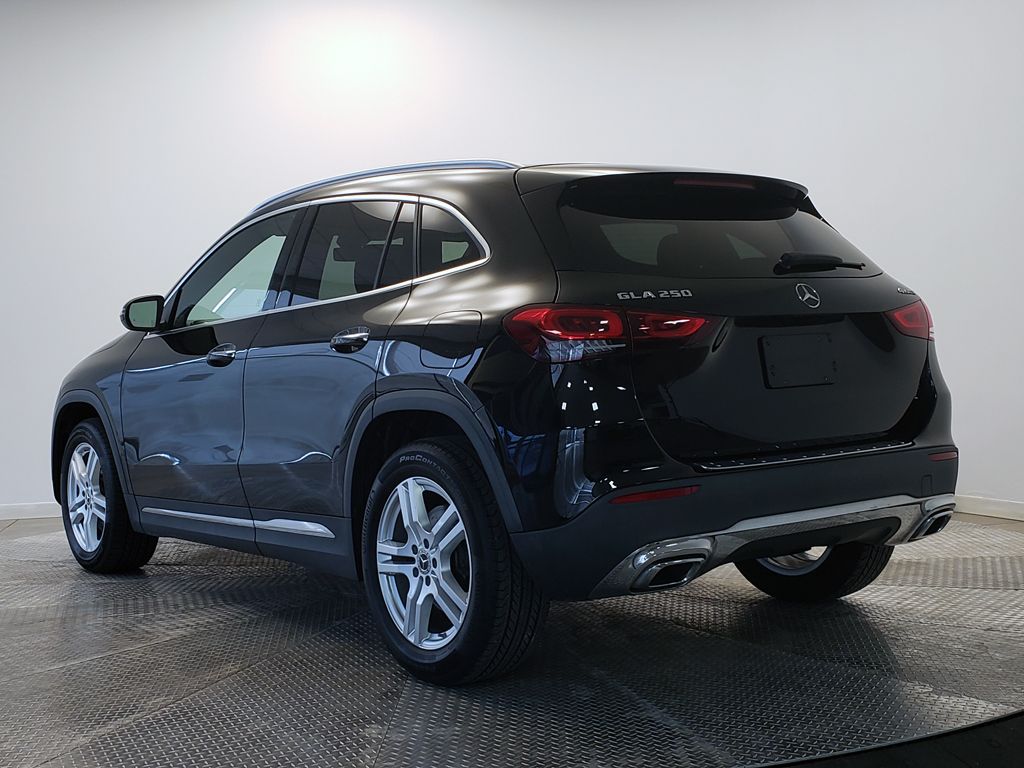 Thumbnail: 2021 Mercedes-Benz GLA - 3