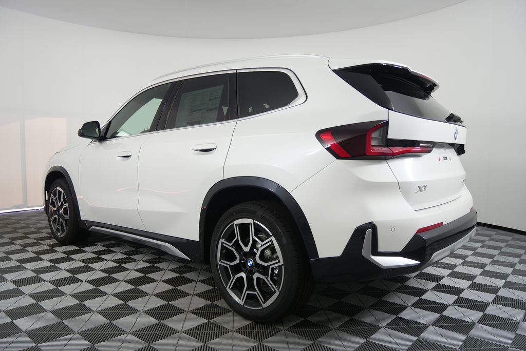 Thumbnail: 2026 BMW X1 - 5