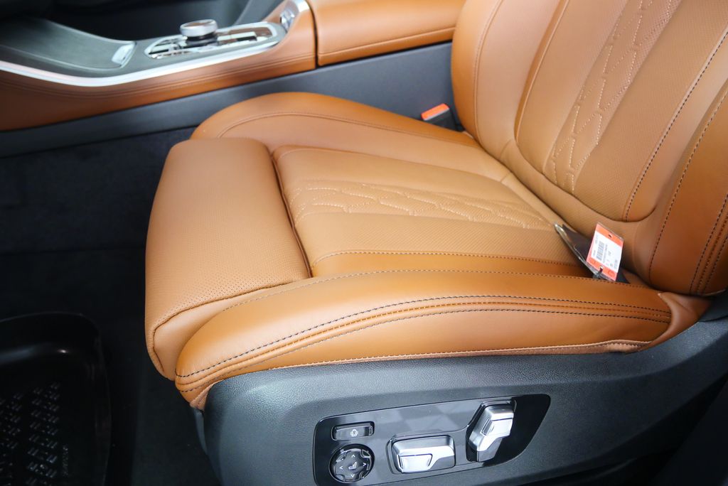 Thumbnail: 2026 BMW X5 - 9