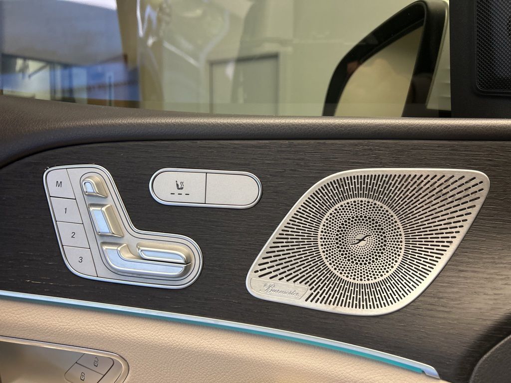 Thumbnail: 2020 Mercedes-Benz GLE - 23
