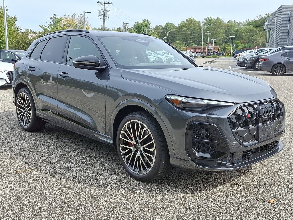 Thumbnail: 2025 Audi SQ5 - 2