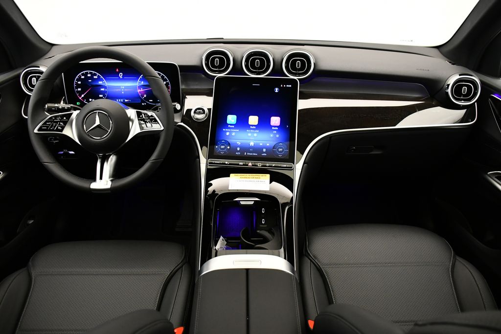 Thumbnail: 2026 Mercedes-Benz GLC - 20