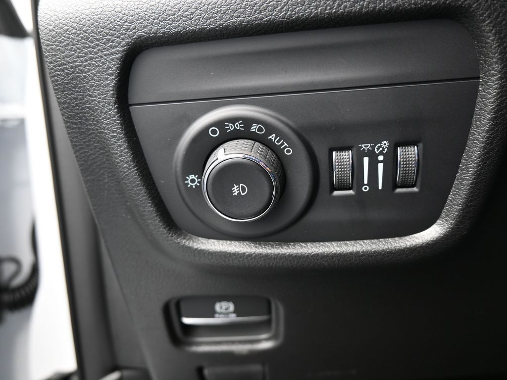 New 2026 Bright White Clearcoat Jeep Limited image 27