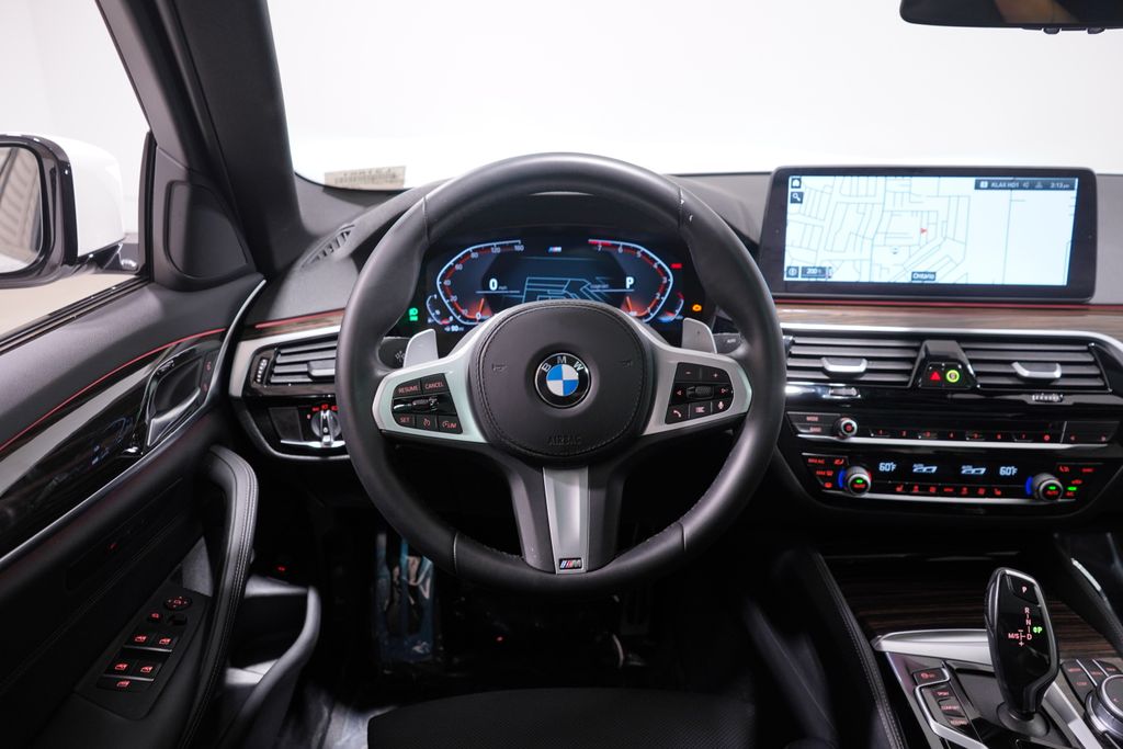 2022 BMW 5 Series 540i 11