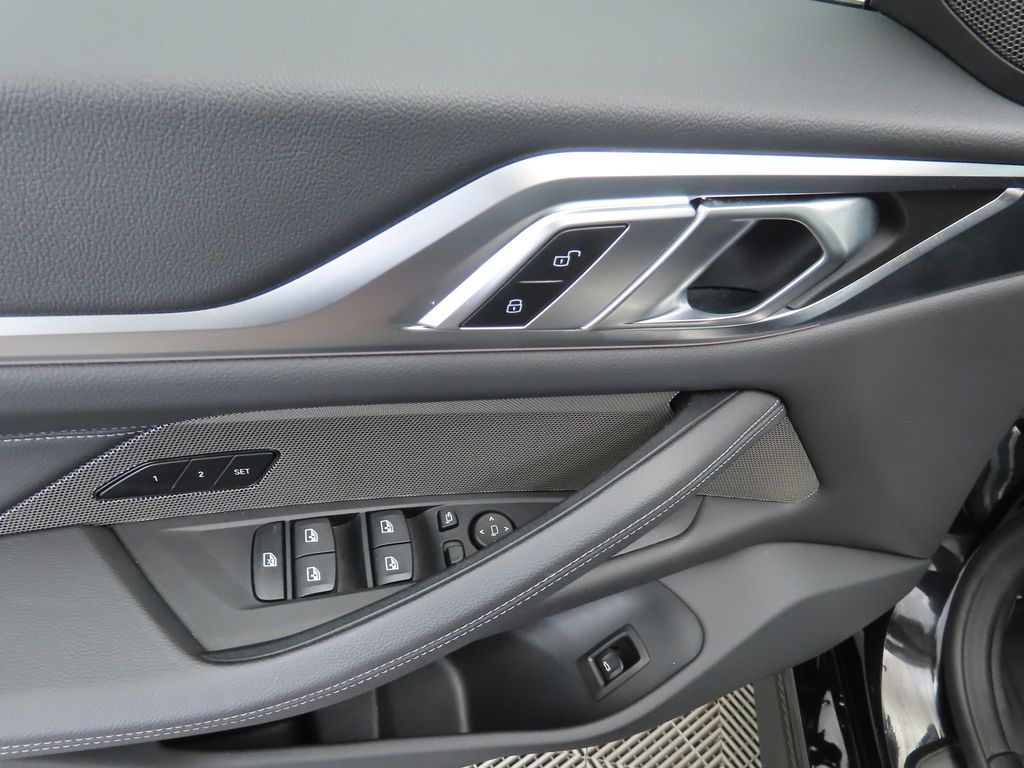 Thumbnail: 2025 BMW 4 Series - 23