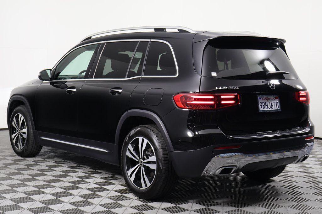 Thumbnail: 2025 Mercedes-Benz GLB - 6