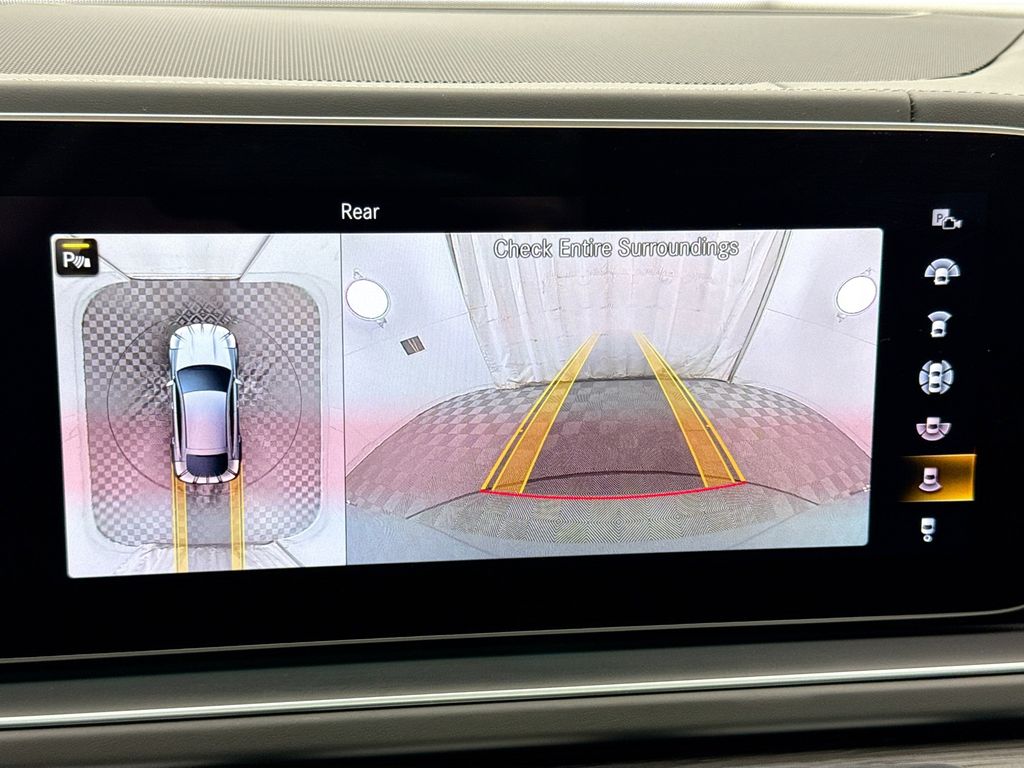 Thumbnail: 2023 Mercedes-Benz GLE - 18