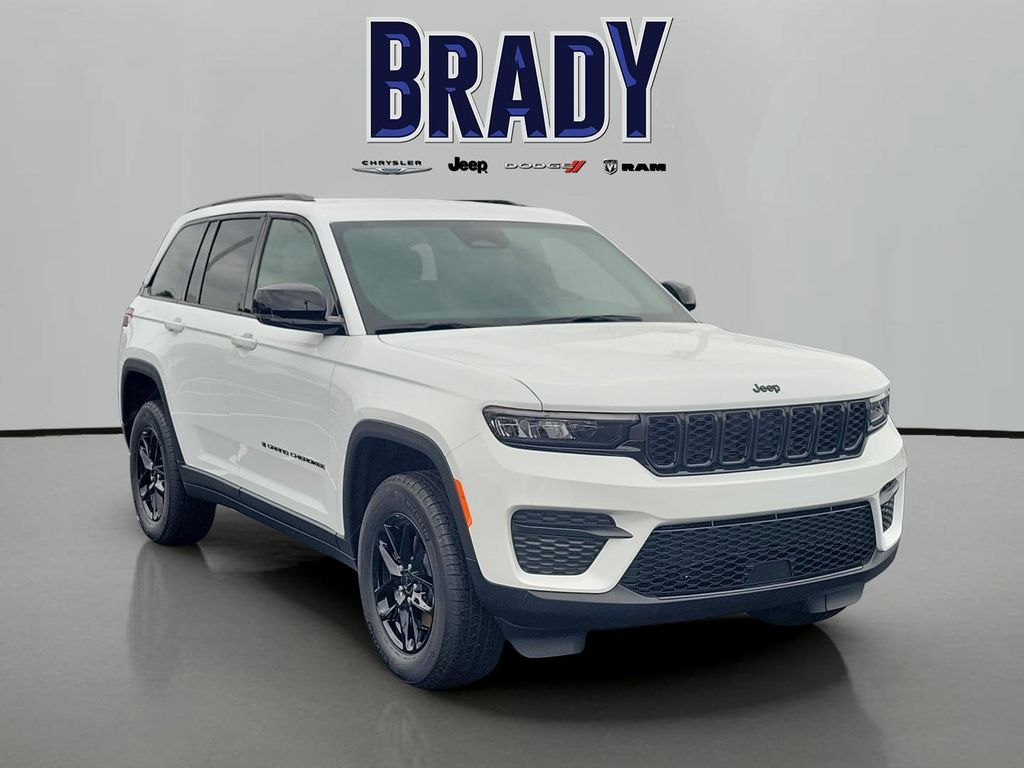 2025 Jeep Grand Cherokee Laredo X RWD