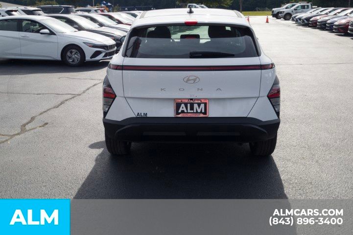 Used 2026 White Hyundai SE image 6
