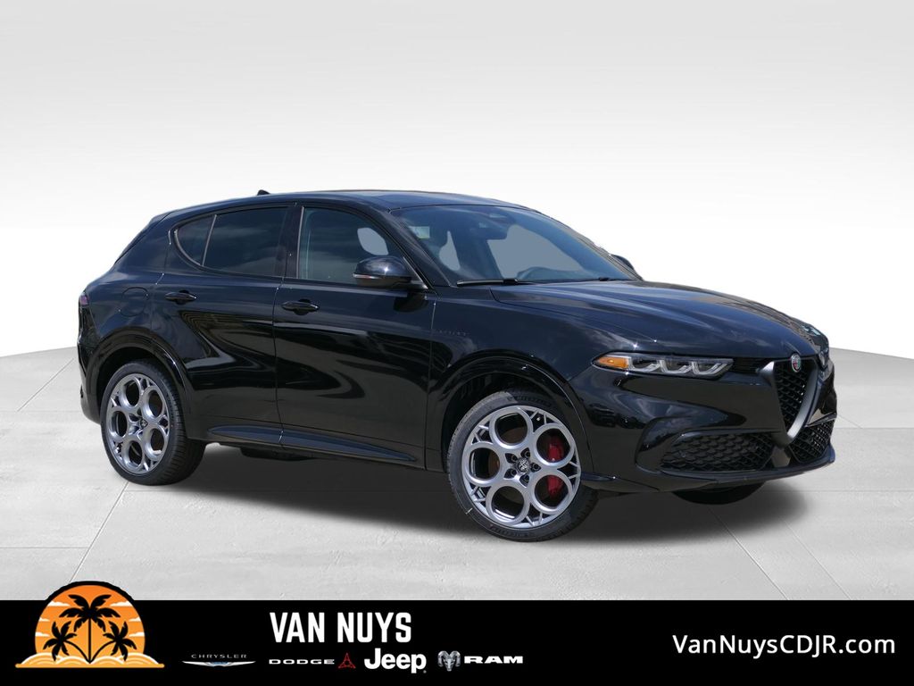 Black 2025 Alfa Romeo Tonale Hybrid All-Wheel Drive 6-Speed Automatic