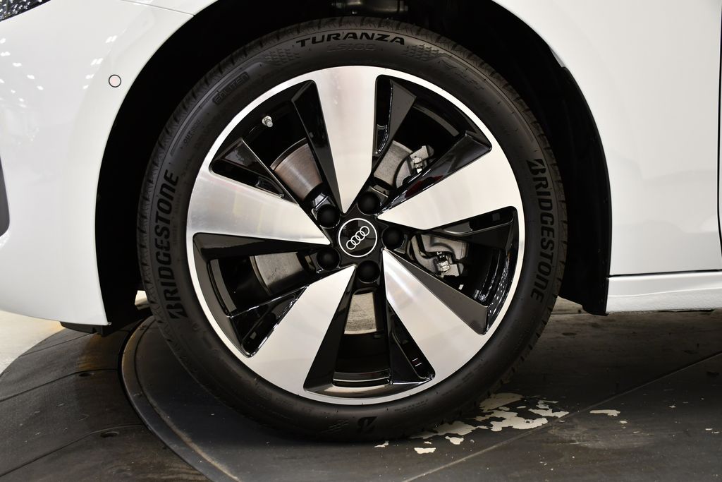 Thumbnail: 2025 Audi A5 - 13