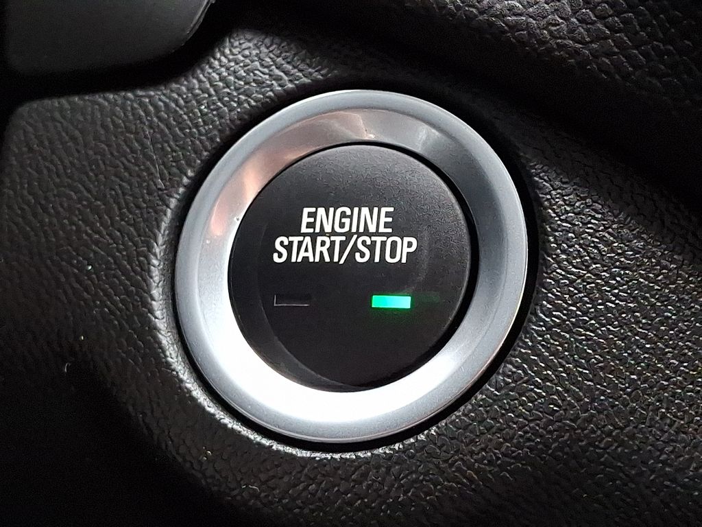 used 2023 Chevrolet Equinox car, priced at $24,075