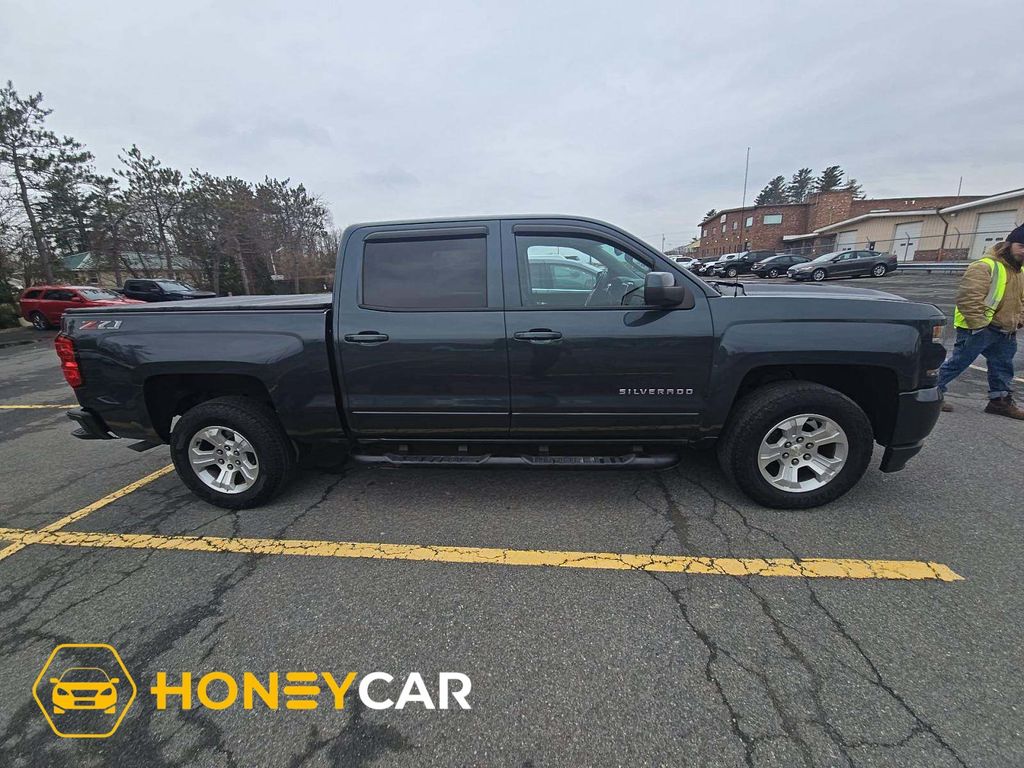 2018 Chevrolet Silverado 1500 LT Crew Cab 4WD