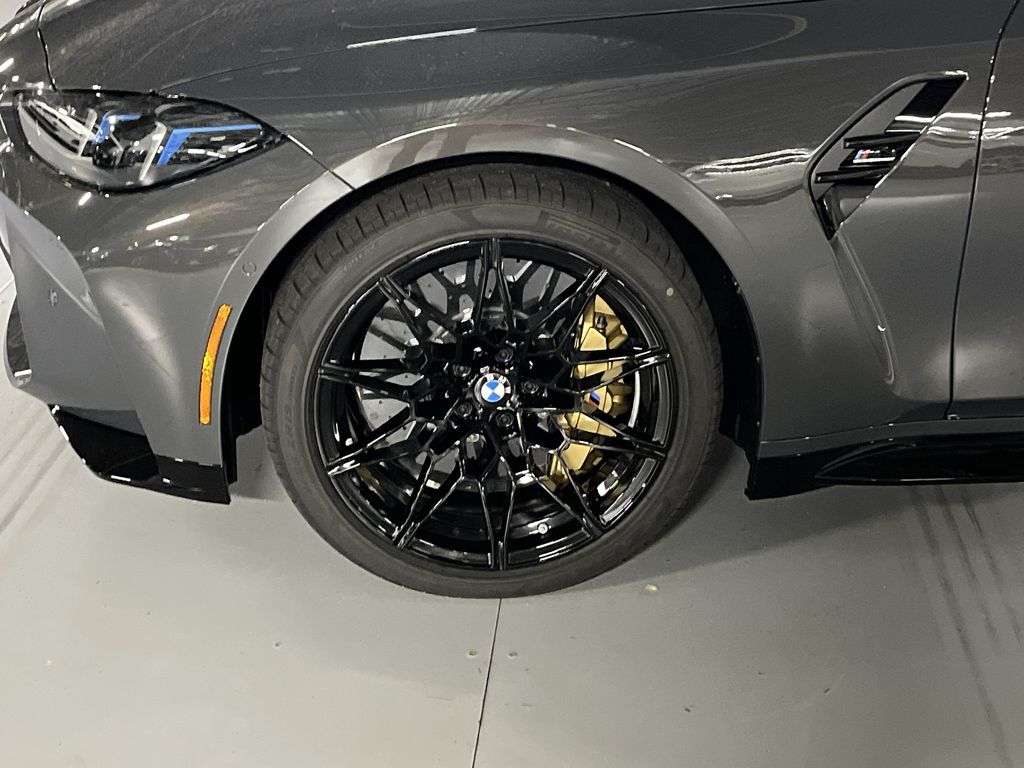 Thumbnail: 2025 BMW M3 - 10