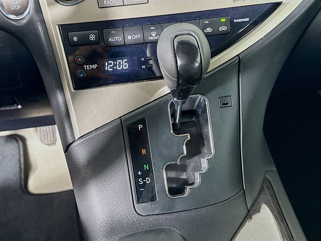 Thumbnail: 2015 Lexus RX - 16