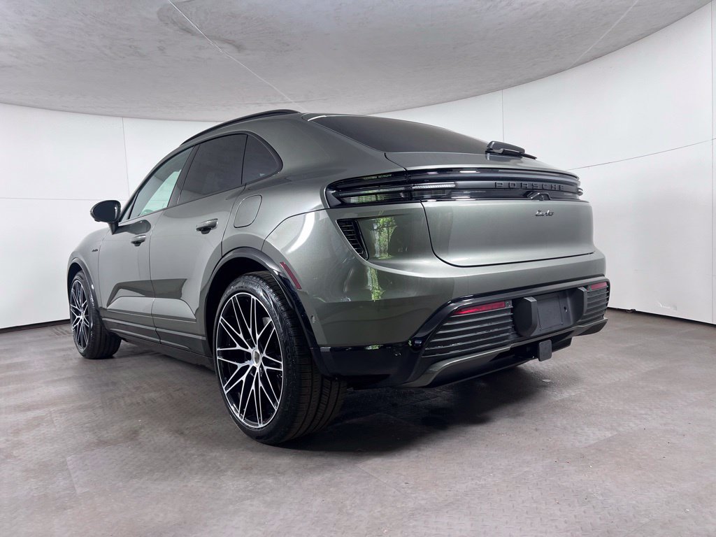 New 2026 Green Porsche Turbo image 3