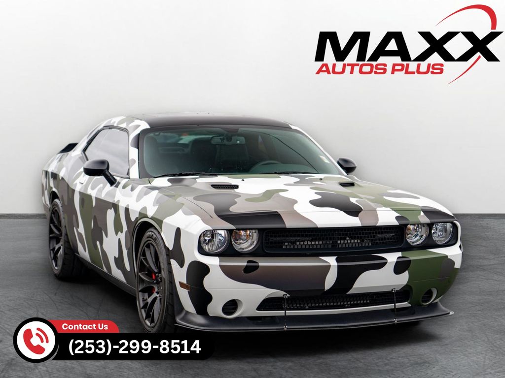 Bright White Clearcoat 2014 Dodge Challenger Coupe Rear-Wheel Drive 6-Speed Manual