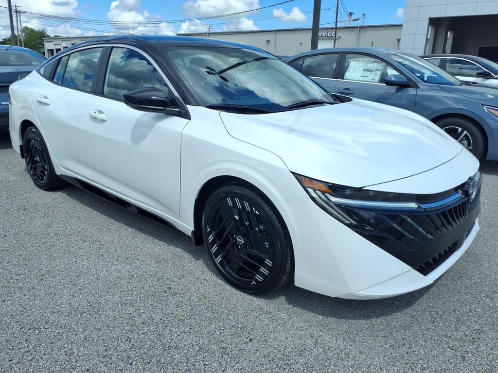 Aspen White/Super Black 2026 Nissan Sentra Sedan Front-Wheel Drive Continuously Variable Transmission