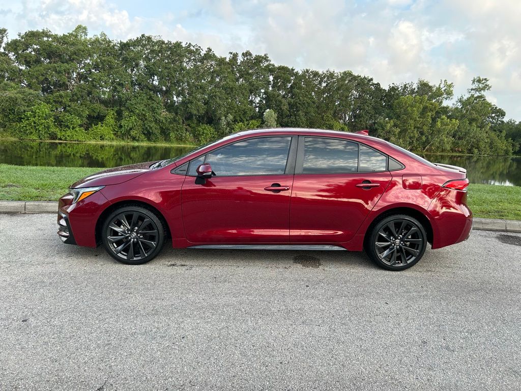 2023 Toyota Corolla SE 2