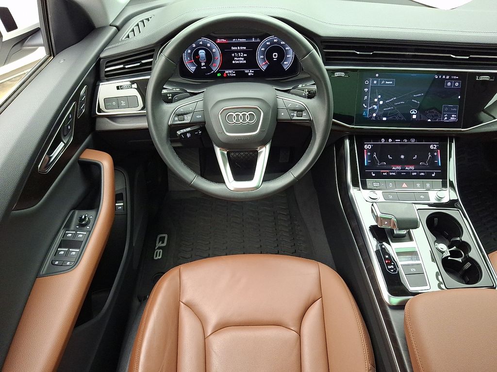 Thumbnail: 2023 Audi Q8 - 11