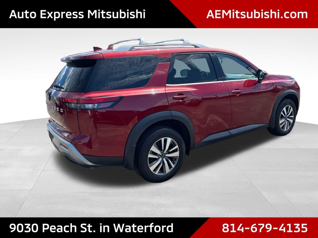 2023 Nissan Pathfinder SL - 6