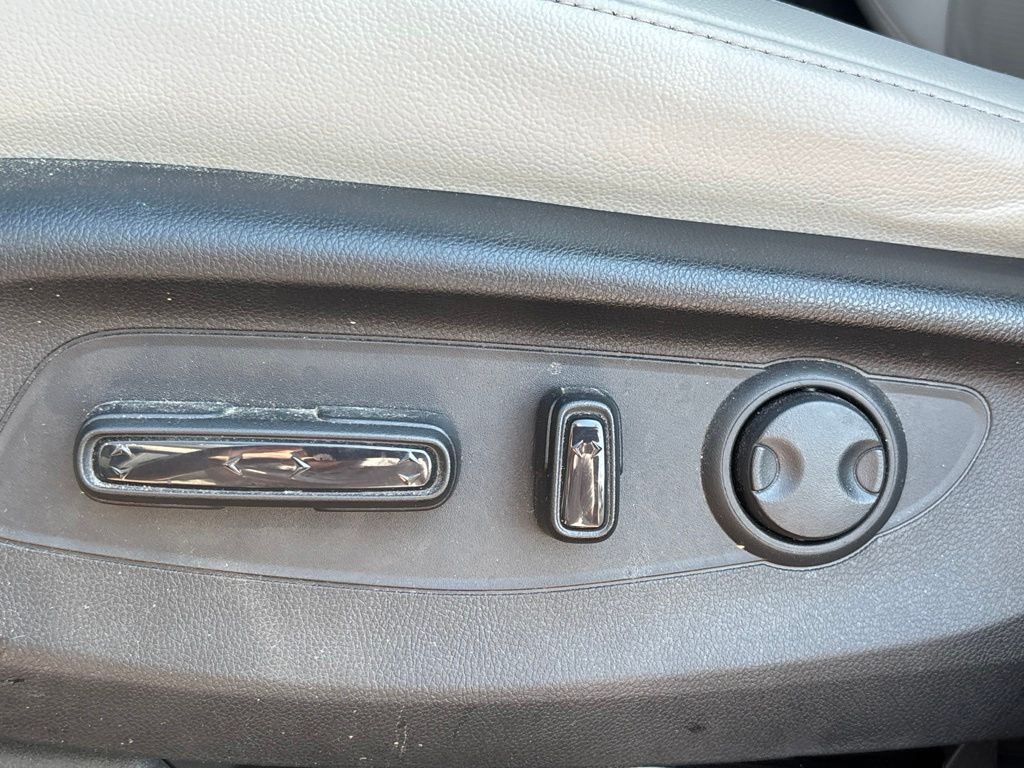 Used 2025 Honda CR-V SUV
