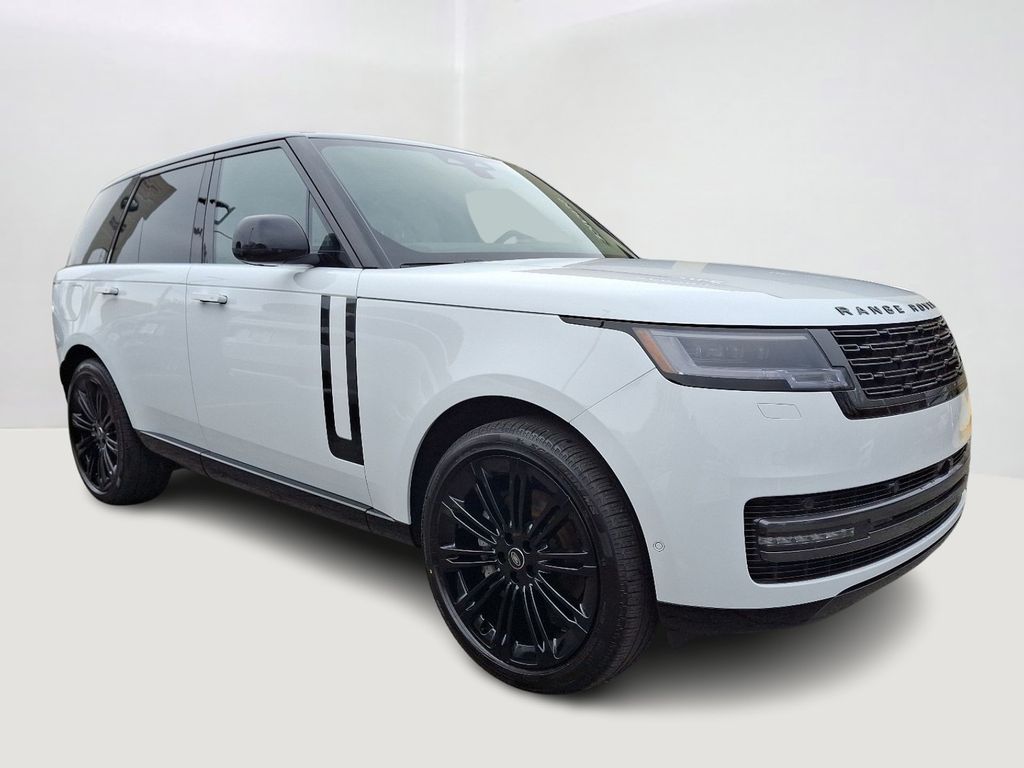 2025 Land Rover Range Rover SE 2