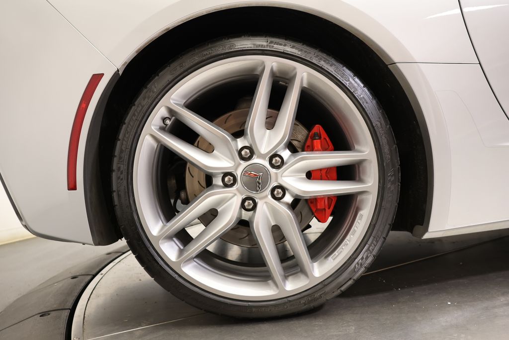 Thumbnail: 2015 Chevrolet Corvette - 29