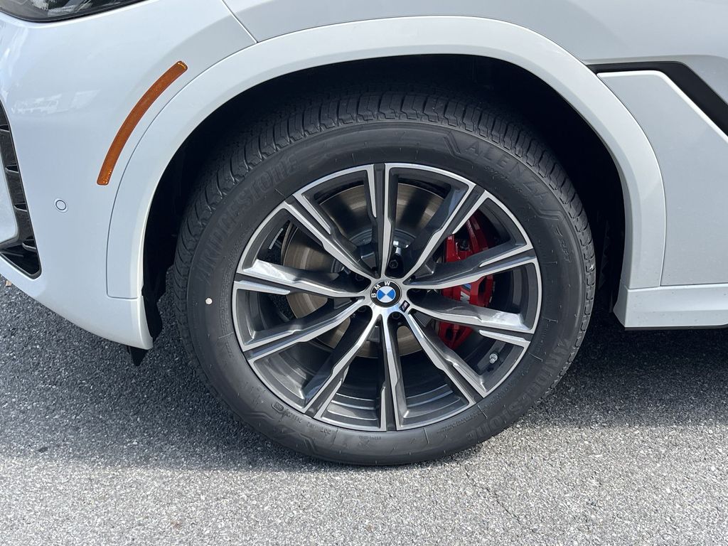 Thumbnail: 2026 BMW X6 - 10