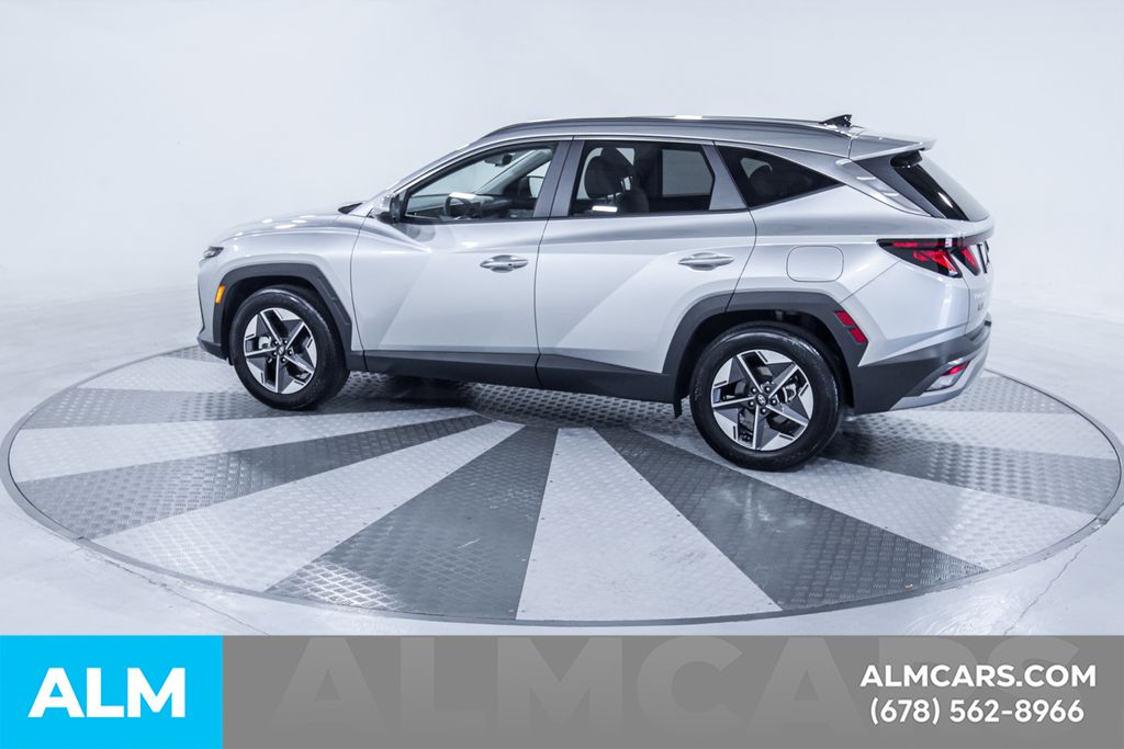 Used 2026 Silver Hyundai SEL image 5