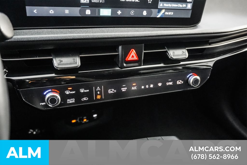 Used 2025 Gray Kia Light image 39