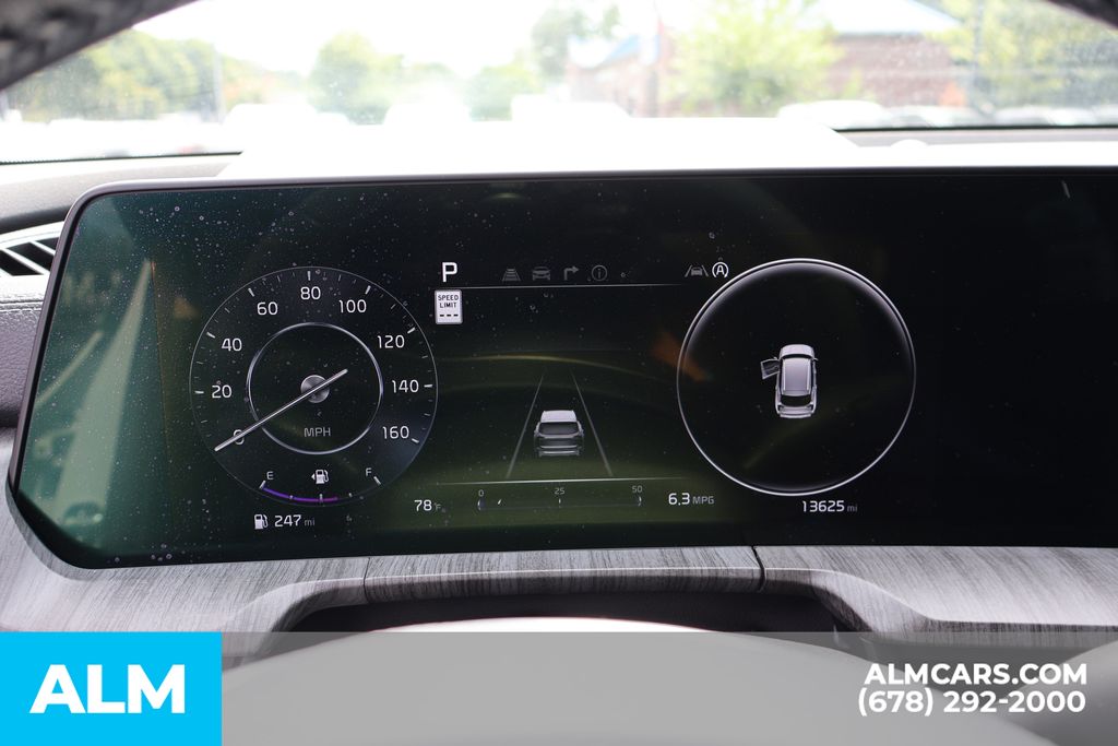 Used 2024 White Kia SX image 39