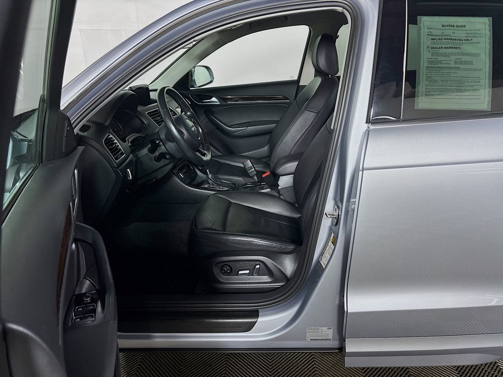 2016 Audi Q3 2.0T Premium Plus