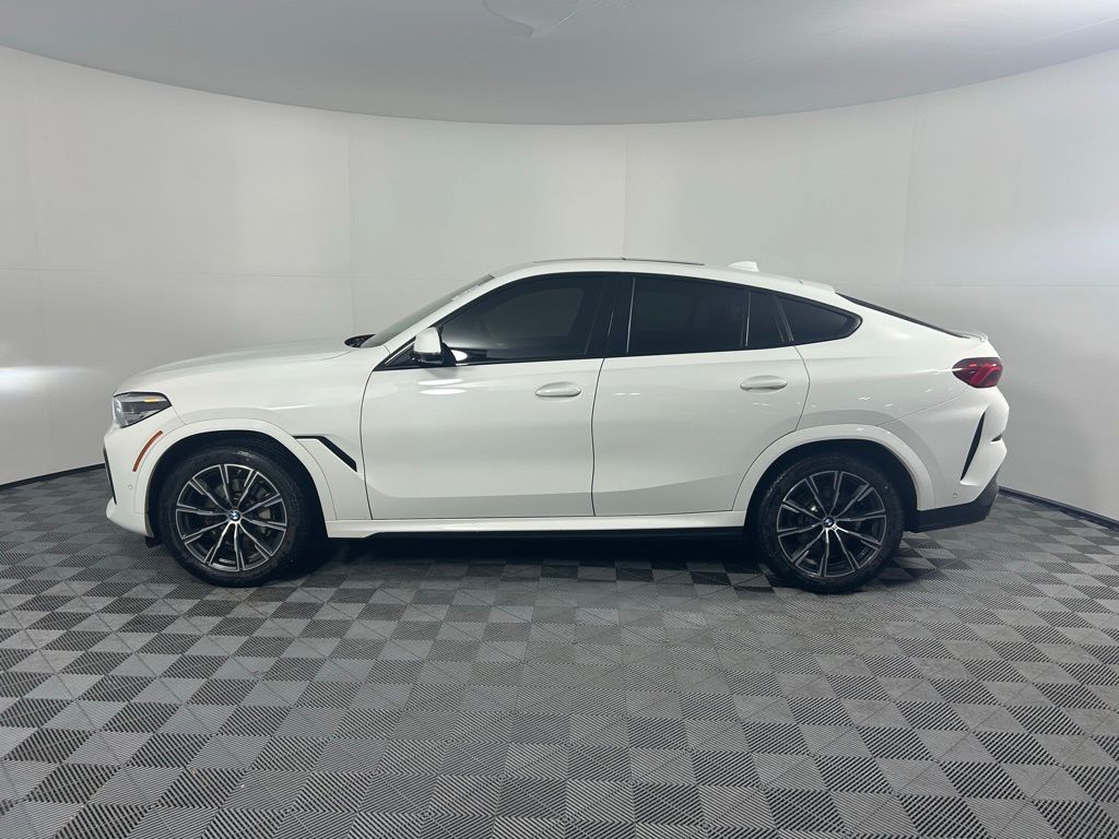 2021 BMW X6 xDrive40i 8