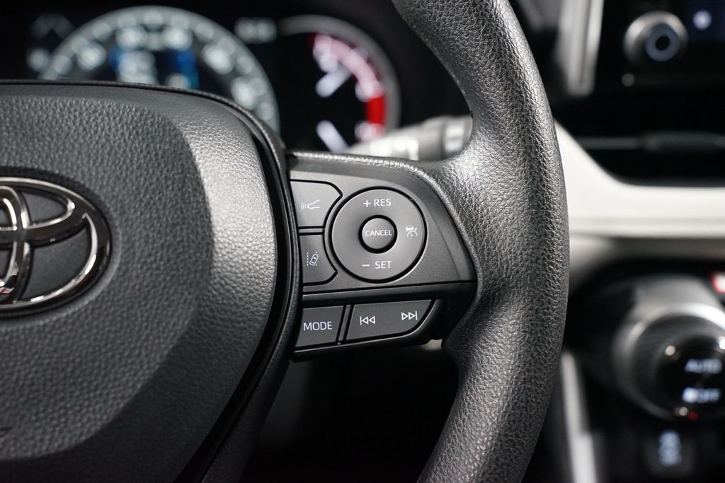 Thumbnail: 2025 Toyota RAV4 - 13