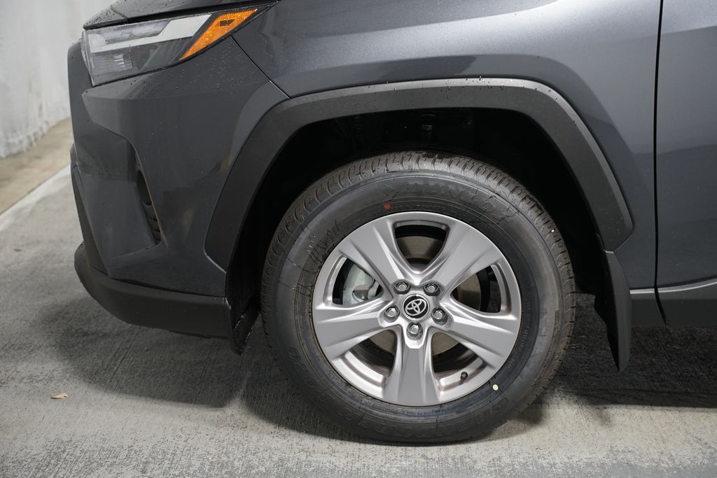 Thumbnail: 2025 Toyota RAV4 - 5