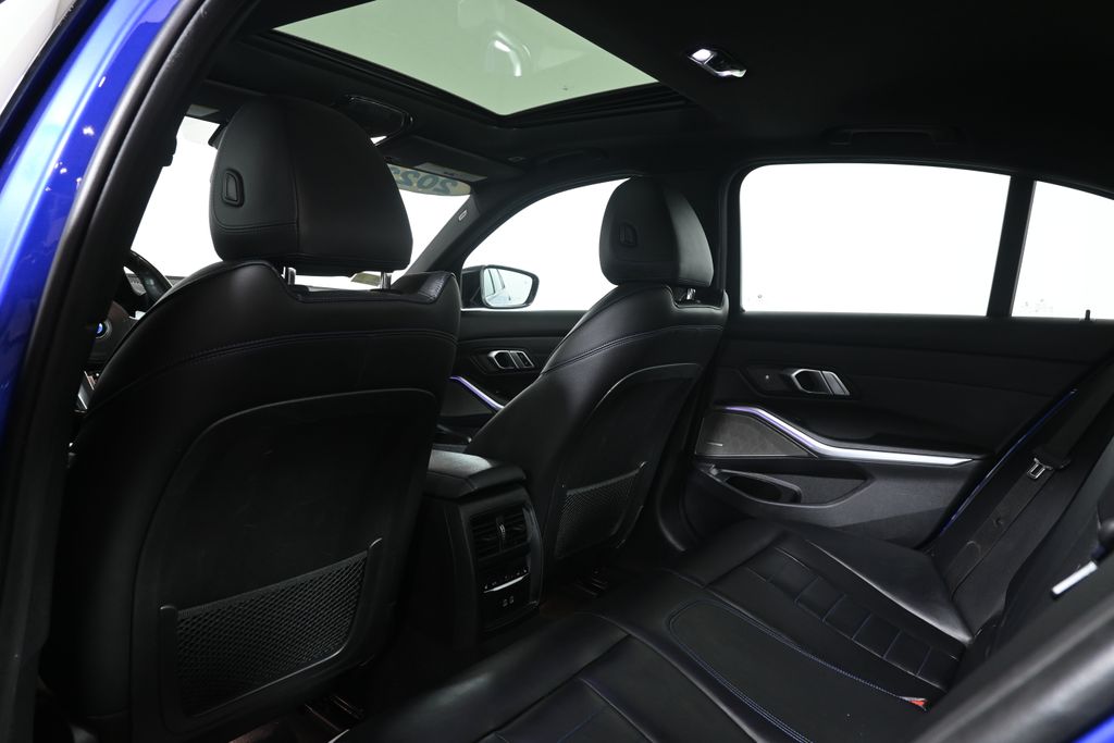 Thumbnail: 2022 BMW 3 Series - 32