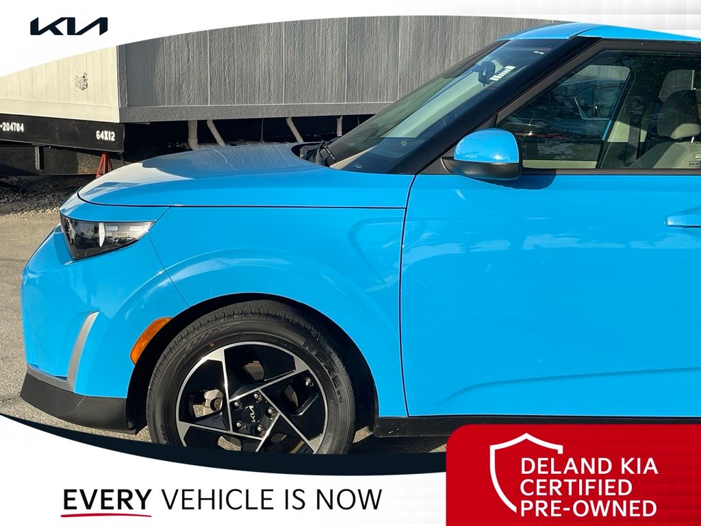 2023 Kia Soul EX - Photo 10