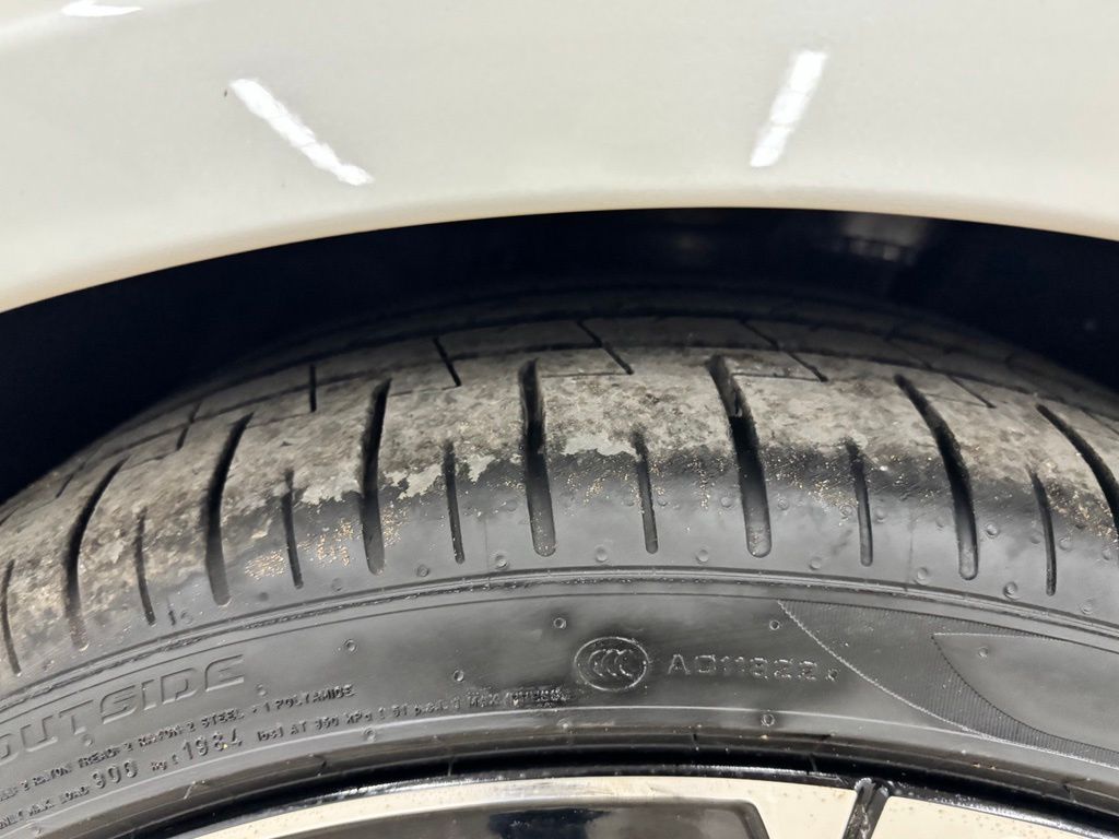 Certified Used 2023 White Mercedes-Benz 450 image 10