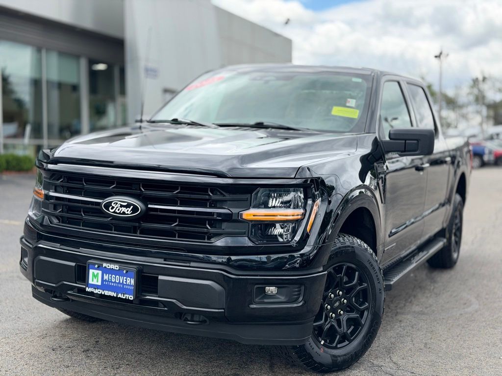 Black Metallic 2025 Ford F-150 XLT SuperCrew 4WD Pickup Truck Four-Wheel Drive Automatic