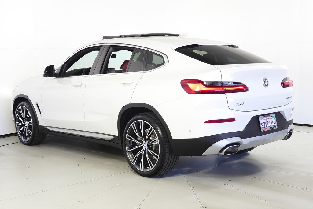 Thumbnail: 2022 BMW X4 - 9