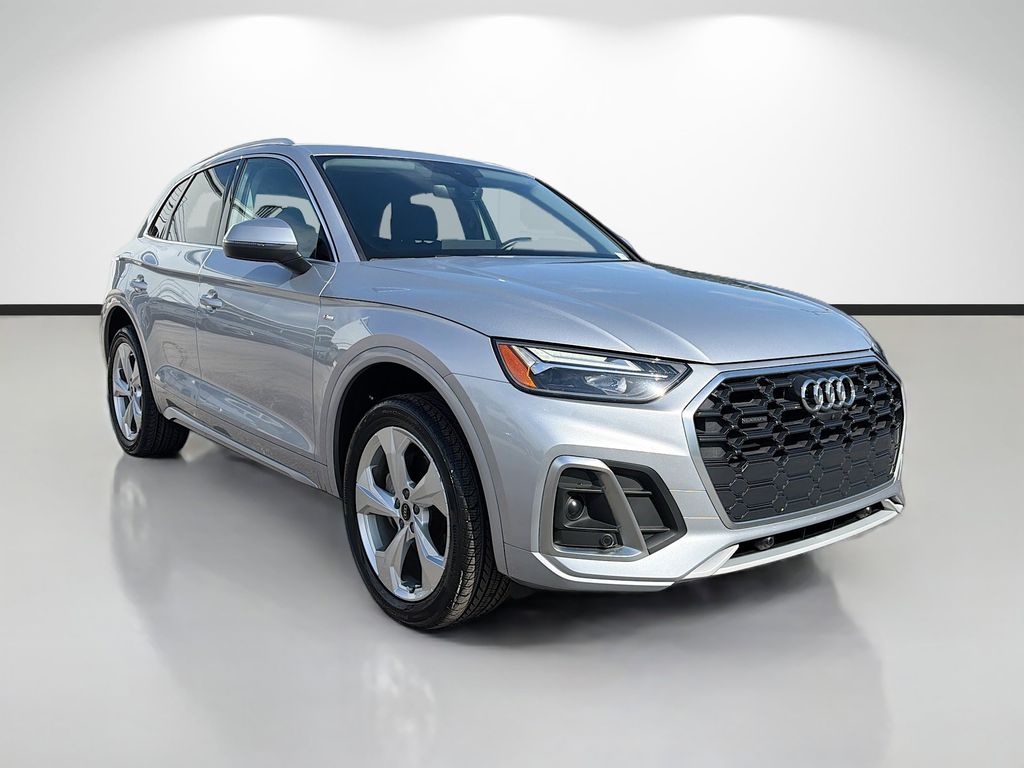 Florett Silver Metallic 2022 Audi Q5 SUV / Crossover All-Wheel Drive 7-Speed Dual Clutch