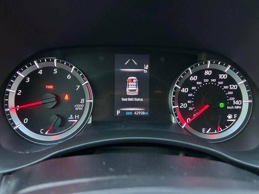 Thumbnail: 2021 Toyota Highlander - 24